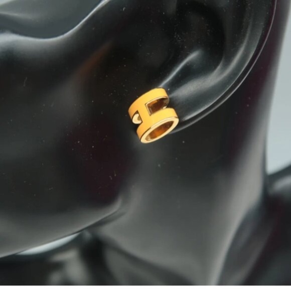 100% Authentic Hermes Pop H Enamel Stud Earrings - Picture 5 of 12